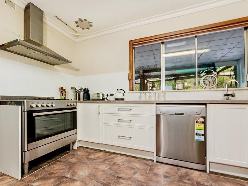 9 Summerfield Road, Serpentine WA 6125