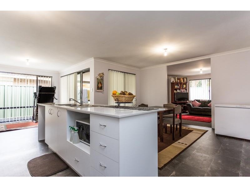 3 Bandicoot Place, Brookdale WA 6112