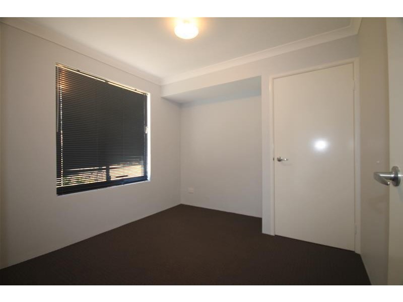 36 Ernest Way, Hilbert WA 6112