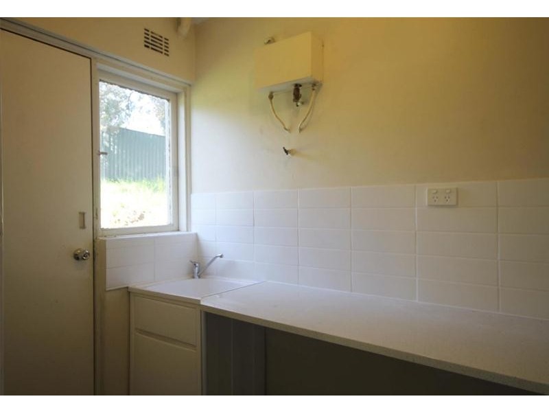 4/5 Fourth Road, Armadale WA 6112