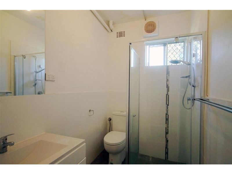 4/5 Fourth Road, Armadale WA 6112