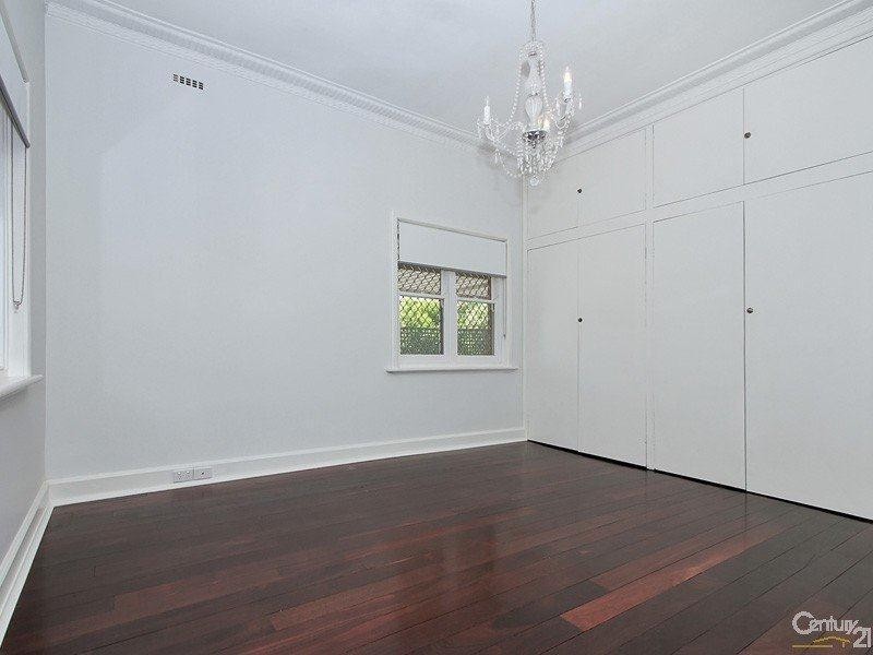 90 South Western Highway, Mount Richon WA 6112