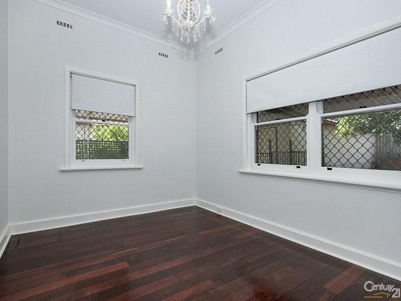 90 South Western Highway, Mount Richon WA 6112