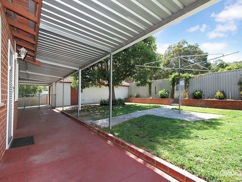 90 South Western Highway, Mount Richon WA 6112