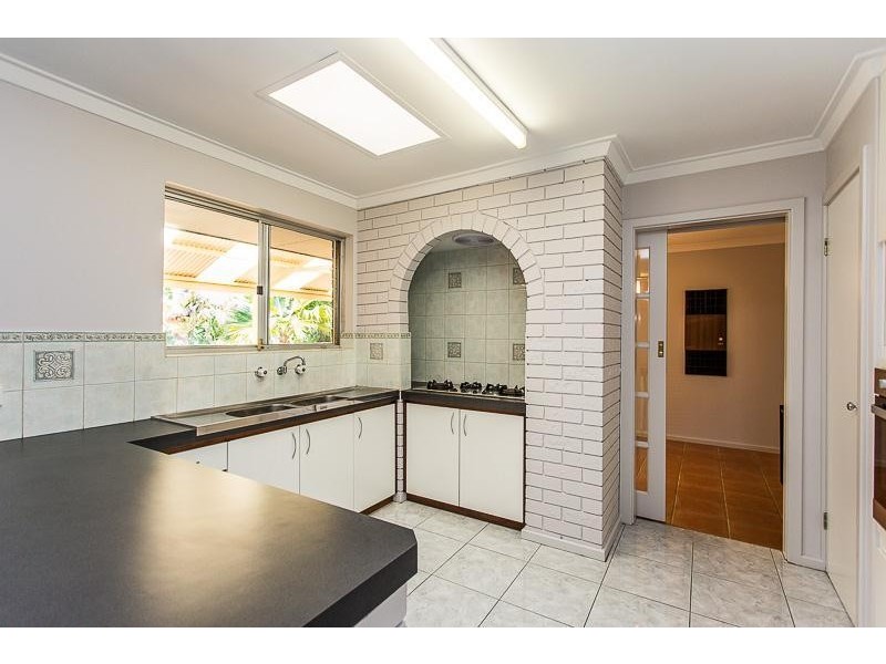 7 Romney Way, Parkwood WA 6147