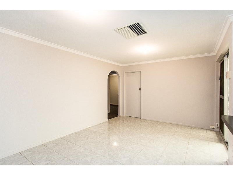 7 Romney Way, Parkwood WA 6147