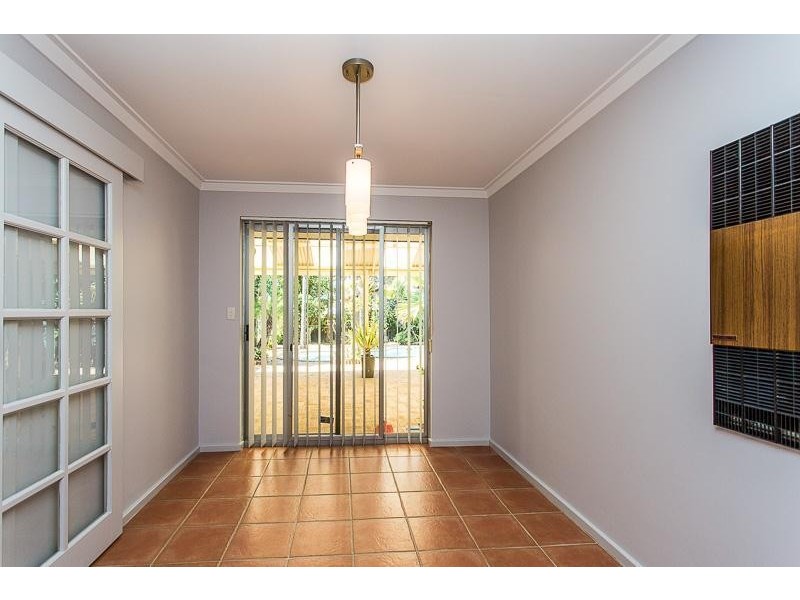 7 Romney Way, Parkwood WA 6147