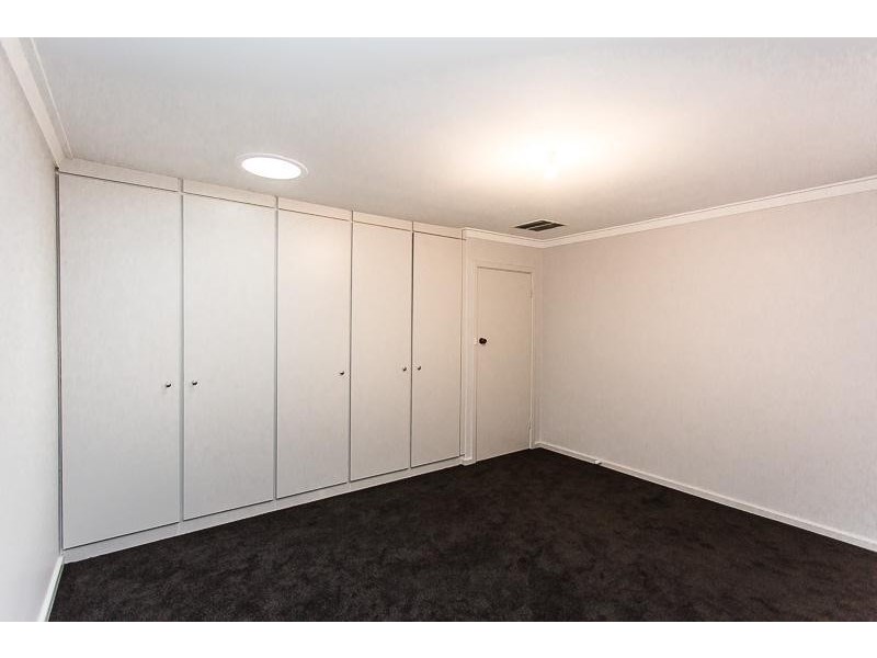 7 Romney Way, Parkwood WA 6147