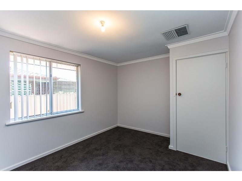 7 Romney Way, Parkwood WA 6147