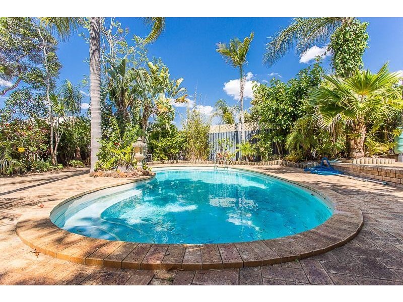 7 Romney Way, Parkwood WA 6147