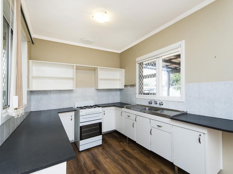 3 Winchester Road, Armadale WA 6112