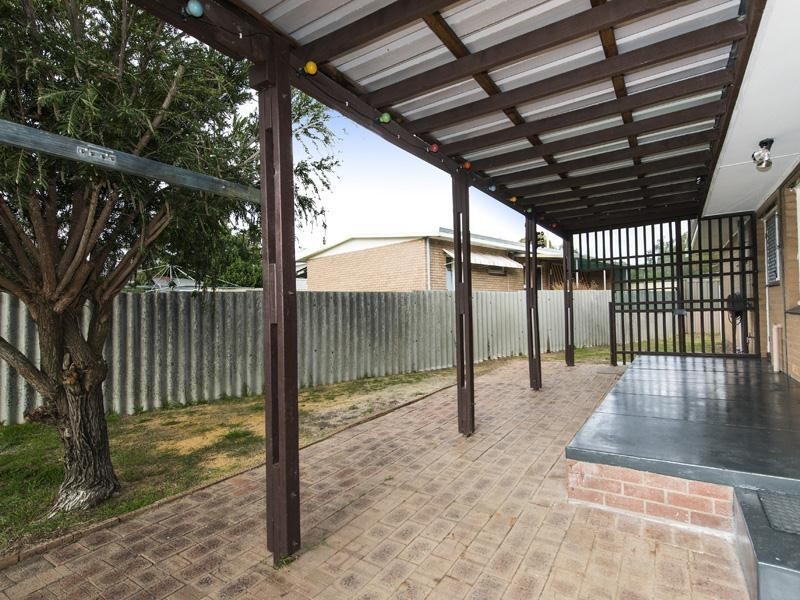 3 Winchester Road, Armadale WA 6112