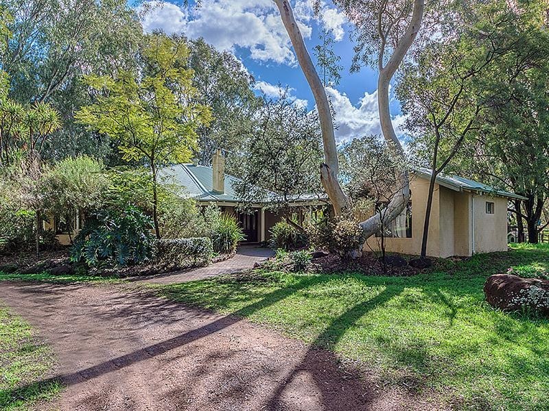 69 Punrak Road, Serpentine WA 6125