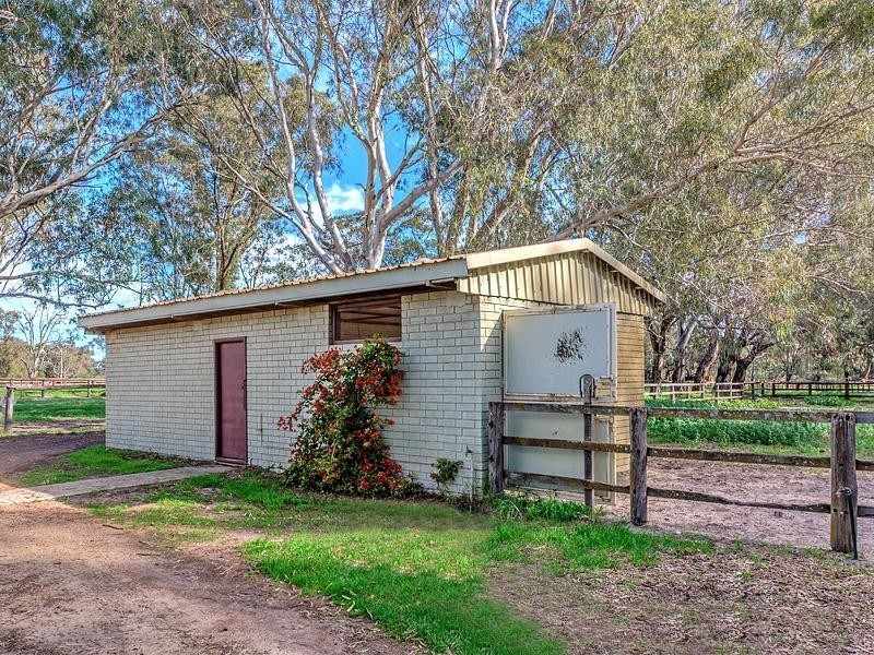 69 Punrak Road, Serpentine WA 6125