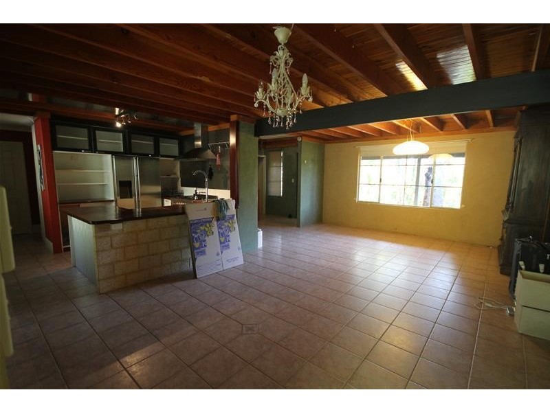 3 Saw Road, Mount Richon WA 6112