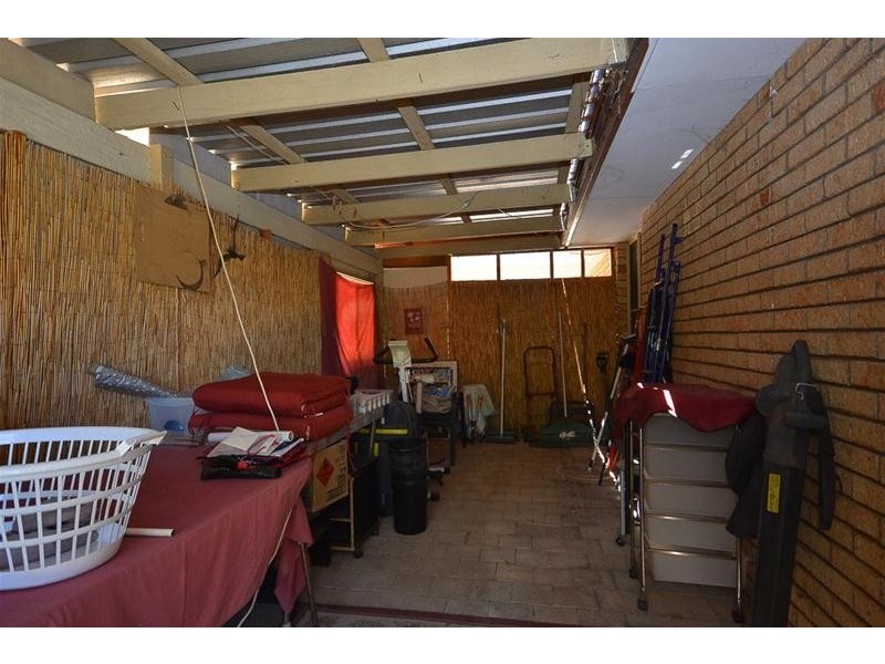 4 Bobtail Close, Brookdale WA 6112