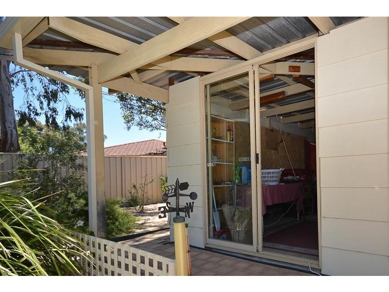 4 Bobtail Close, Brookdale WA 6112