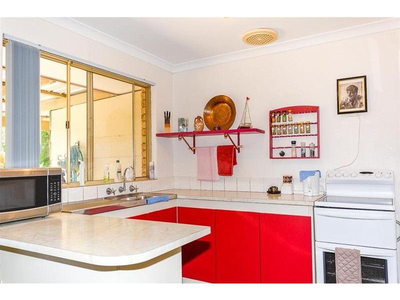 4 Bobtail Close, Brookdale WA 6112