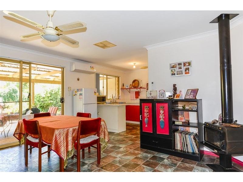 4 Bobtail Close, Brookdale WA 6112