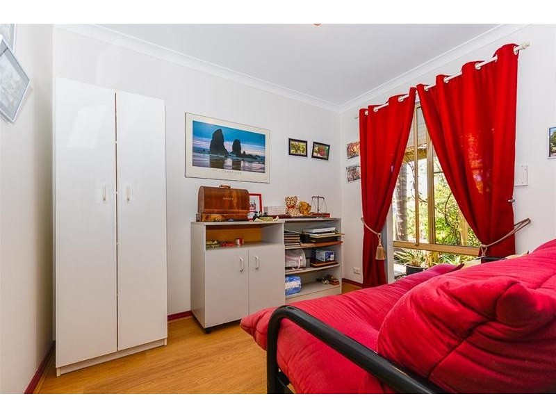 4 Bobtail Close, Brookdale WA 6112