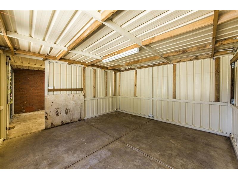 9 Oscar Street, Armadale WA 6112