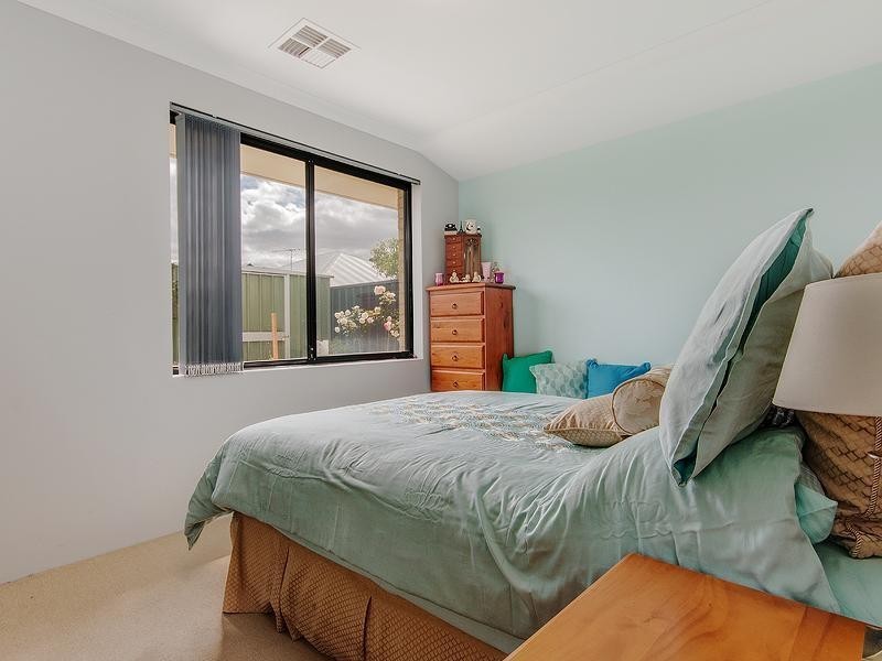 48 Plaistowe Boulevard, Byford WA 6122