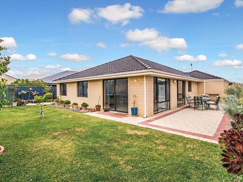 48 Plaistowe Boulevard, Byford WA 6122