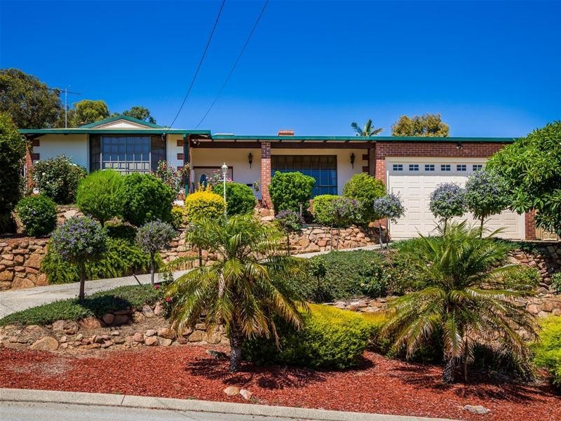 31 Onyx Road, Mount Richon WA 6112