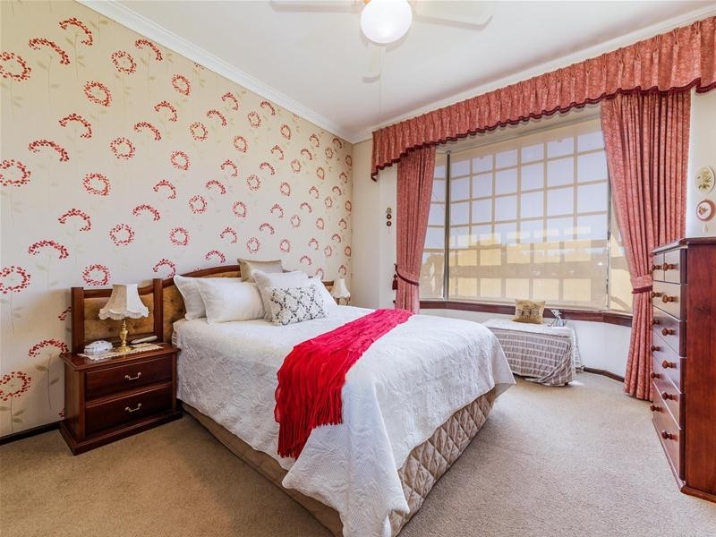 31 Onyx Road, Mount Richon WA 6112