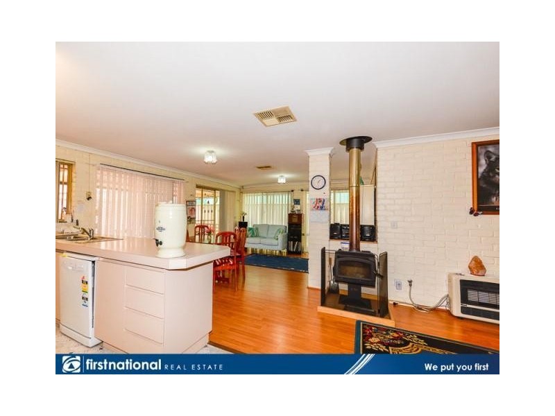 13 Skua Grove, Seville Grove WA 6112