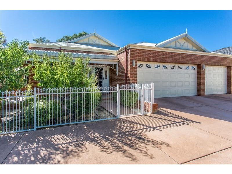 3142 Albany Highway, Mount Nasura WA 6112