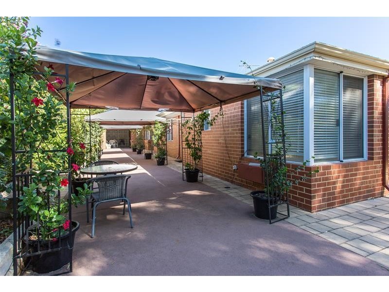 3142 Albany Highway, Mount Nasura WA 6112