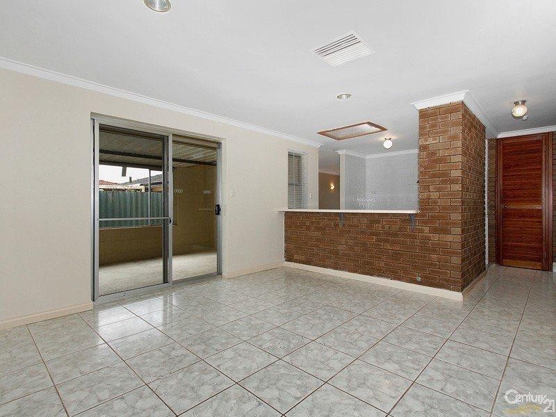 17 Glenhurst Court, Camillo WA 6111