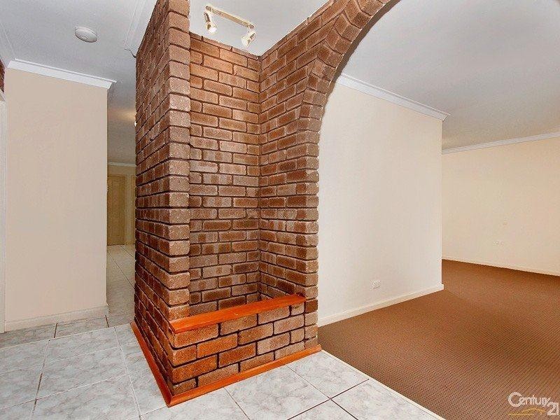 17 Glenhurst Court, Camillo WA 6111