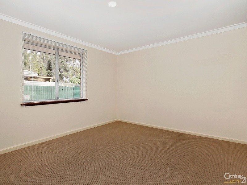 17 Glenhurst Court, Camillo WA 6111