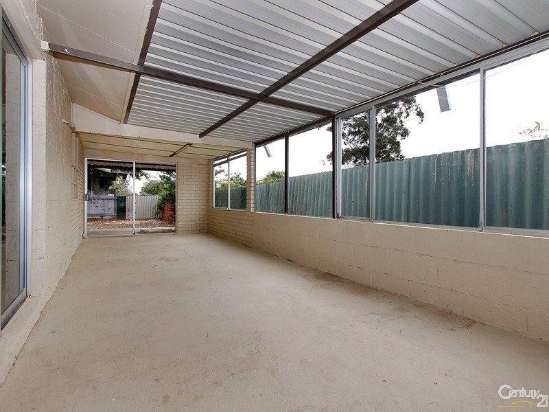 17 Glenhurst Court, Camillo WA 6111