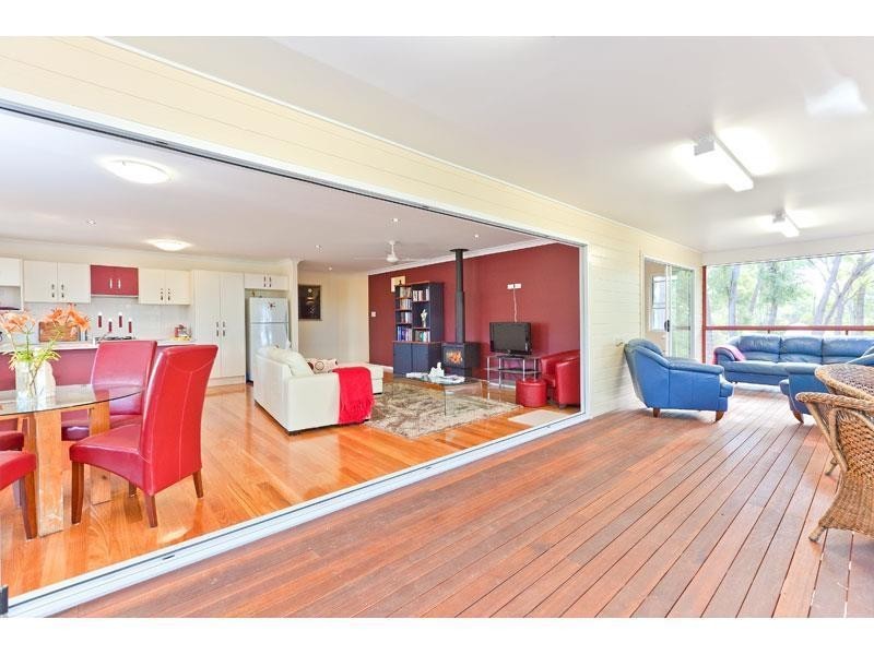 7 Ray Street, Macleay Island QLD 4184