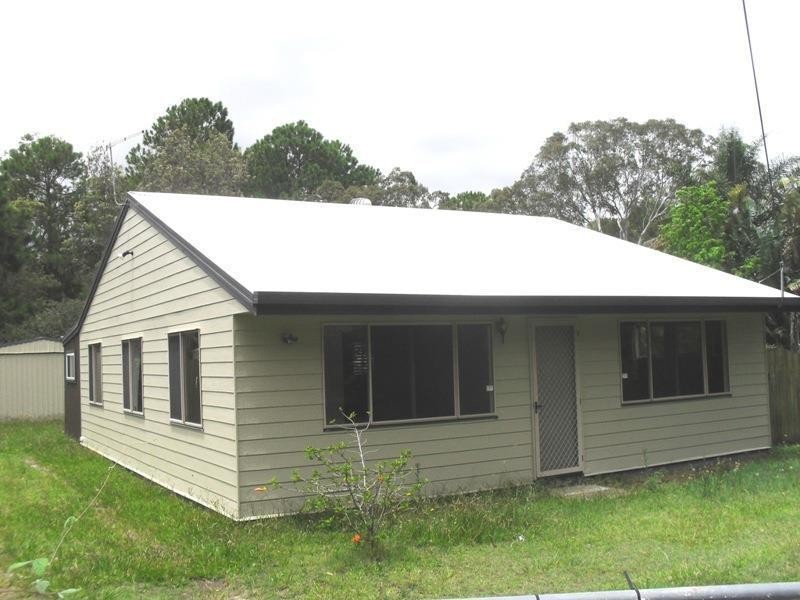 6 William Street, Macleay Island QLD 4184