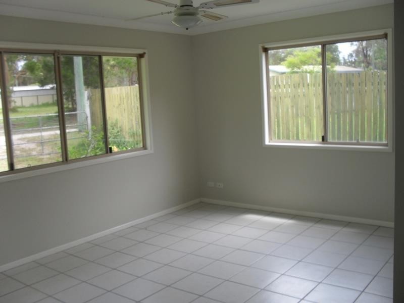 6 William Street, Macleay Island QLD 4184