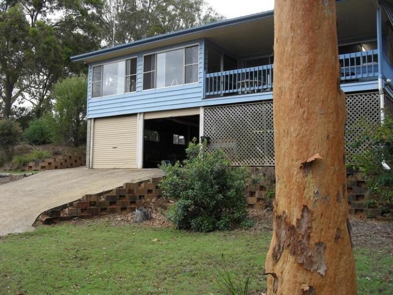 2 Hilda Crescent, Macleay Island QLD 4184