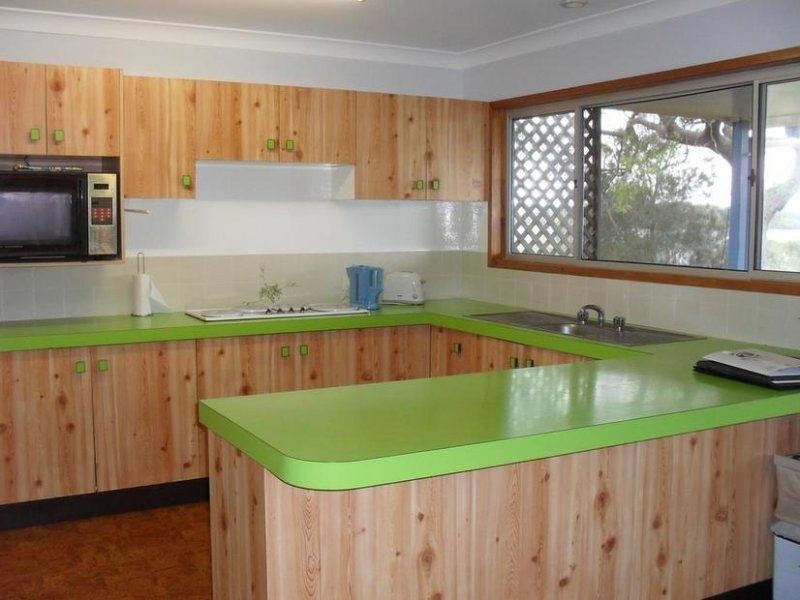 2 Hilda Crescent, Macleay Island QLD 4184
