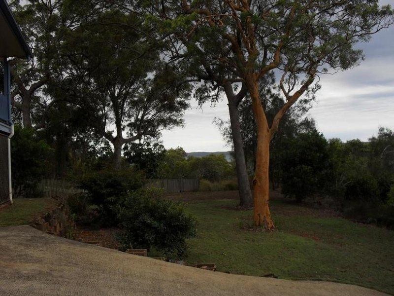 2 Hilda Crescent, Macleay Island QLD 4184