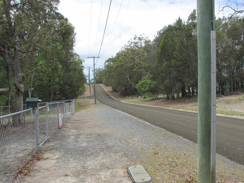 3 Oomool Street, Macleay Island QLD 4184