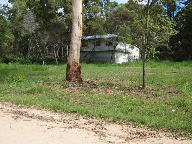 21 Sandpiper Street, Macleay Island QLD 4184