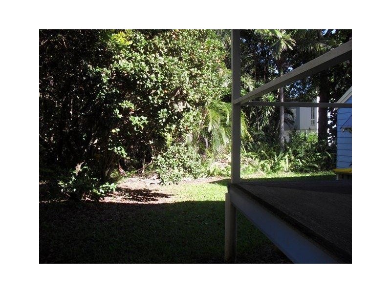 5 Betty Street, Macleay Island QLD 4184