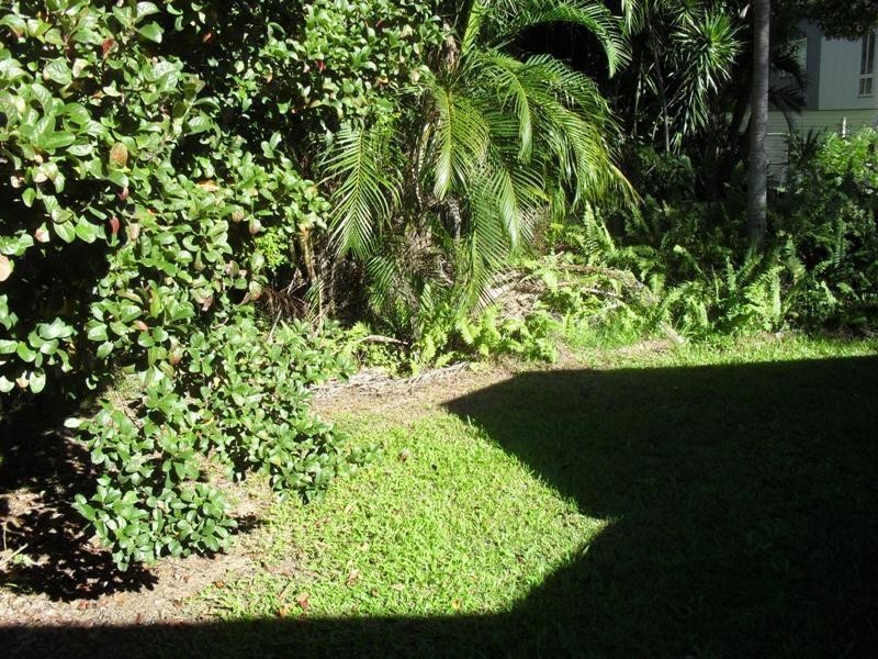 5 Betty Street, Macleay Island QLD 4184