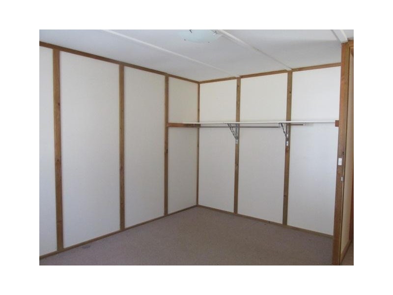 56 Scotts Road, Macleay Island QLD 4184