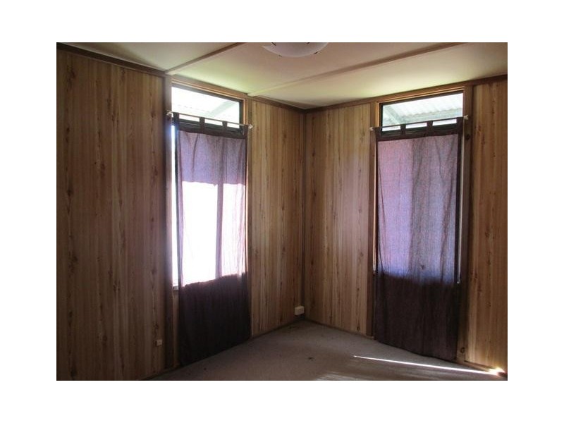 56 Scotts Road, Macleay Island QLD 4184