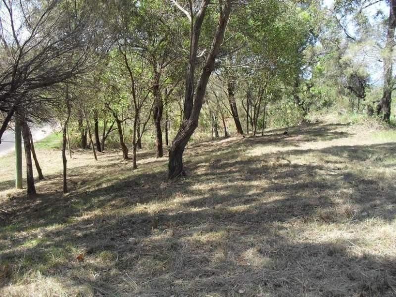 1 Causeway Drive, Macleay Island QLD 4184