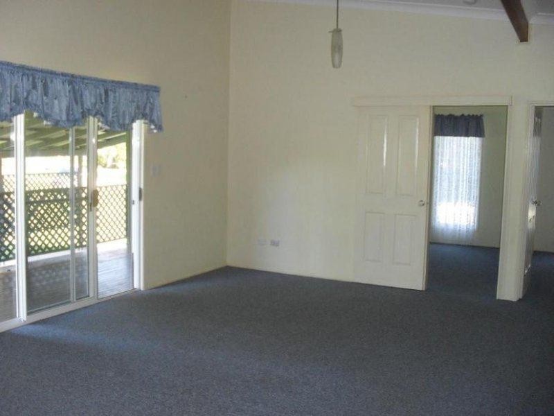 39-41 Charles Terrace, Macleay Island QLD 4184